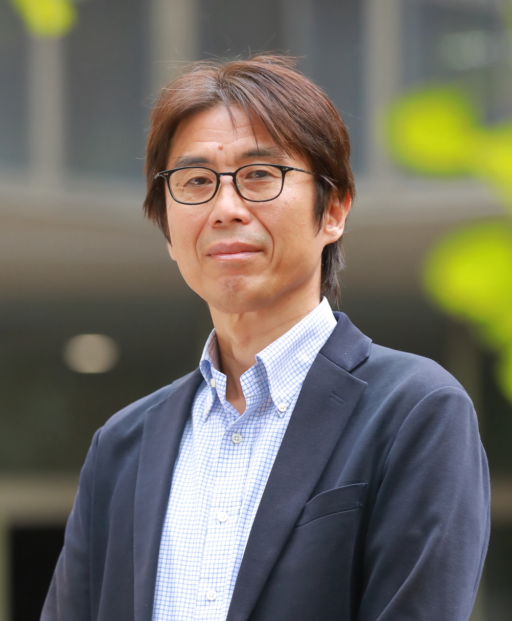 牛尼 剛聡（Taketoshi Ushiama）